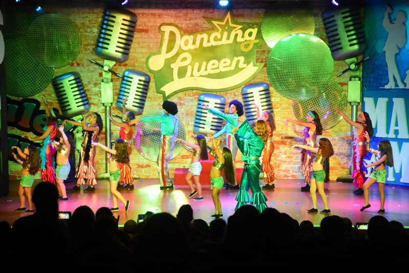 Dancing Queen un hommage a Abba by Kazadoo